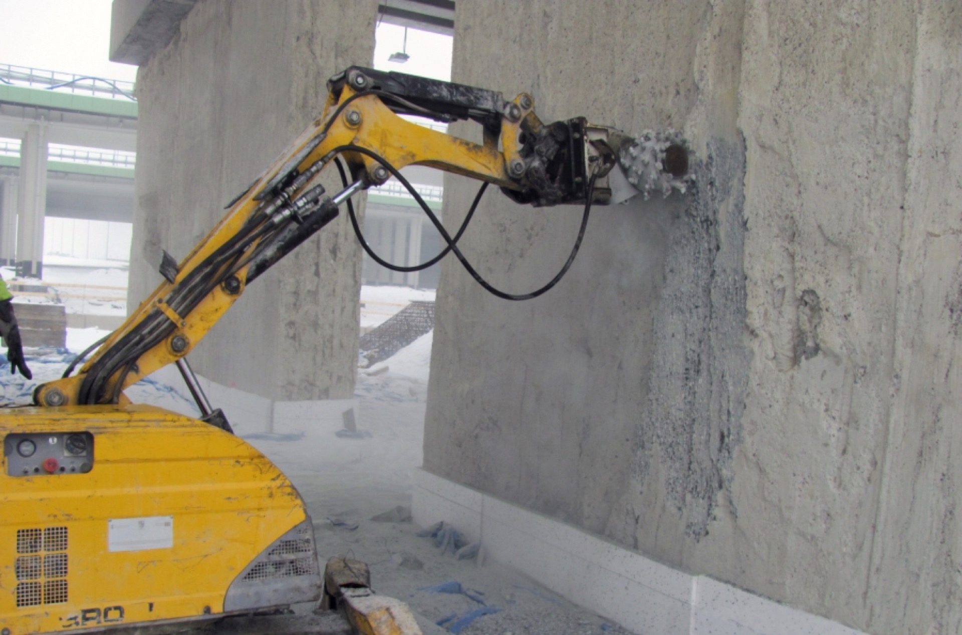Roboty wyburzeniowe BROKK i HUSQUARNA