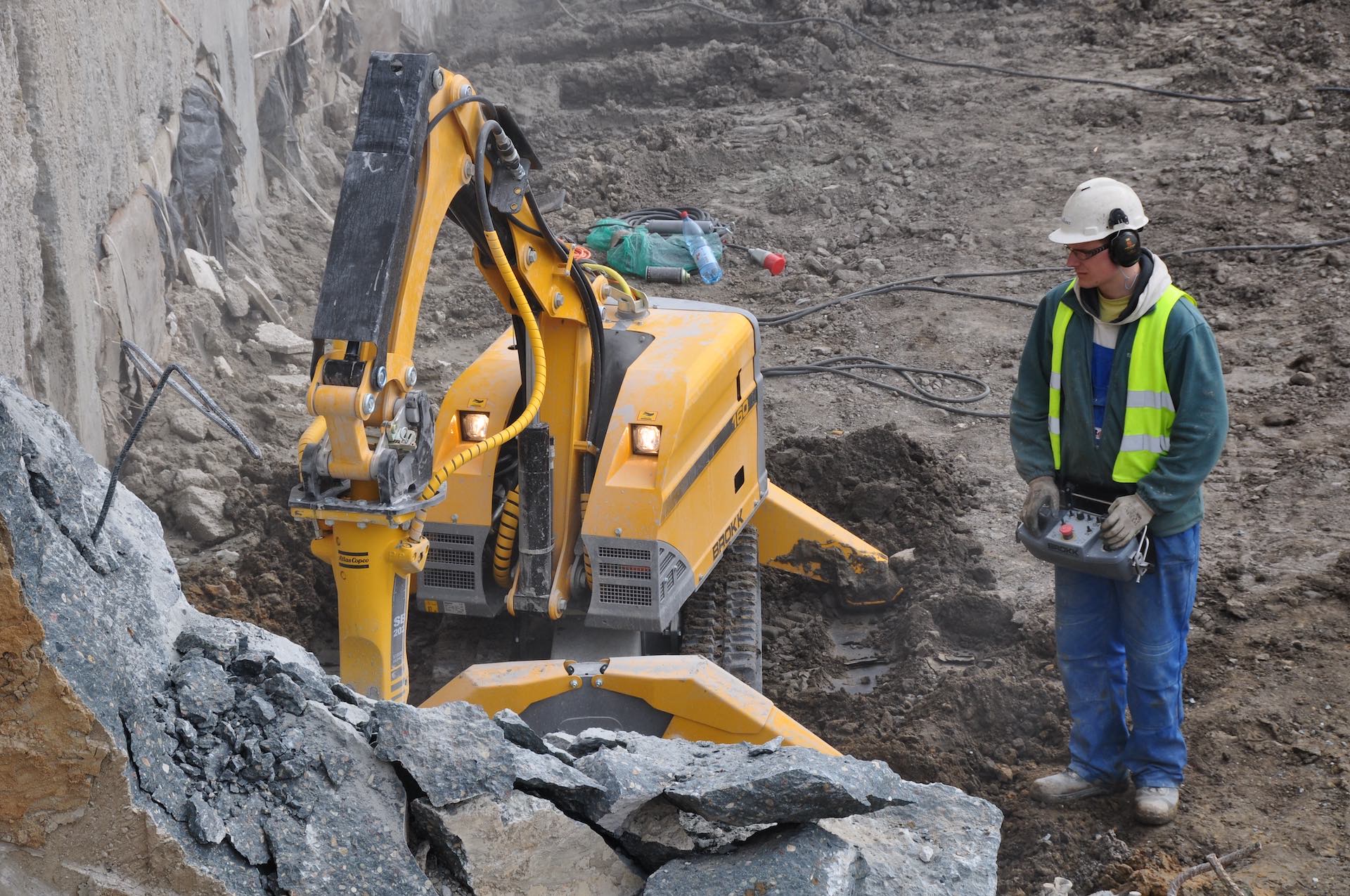 Roboty wyburzeniowe BROKK i HUSQUARNA